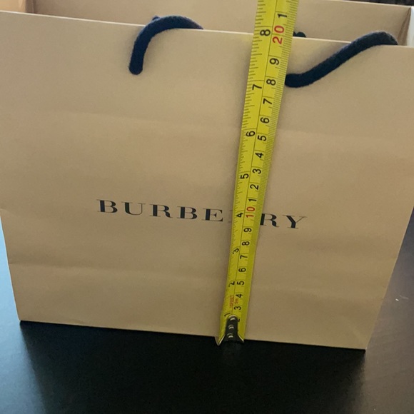 Burberry shopping bag - Picture 3 of 4